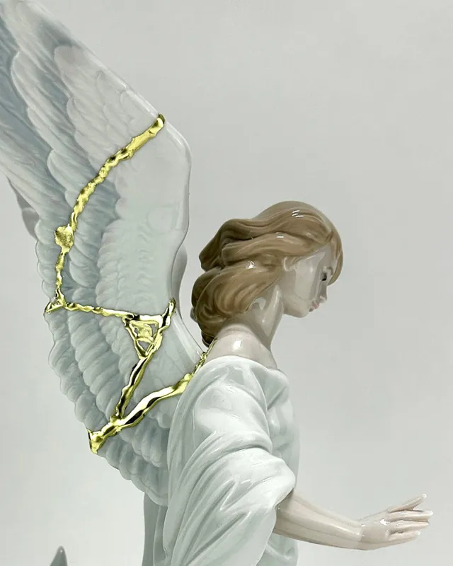 Ángel de porcelana tras la restauración